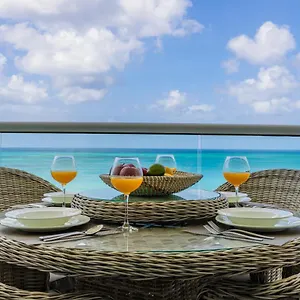 Azure Residences Appartement
